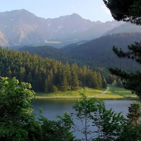 Le Petit St-jean * Bagnères-de-Bigorre